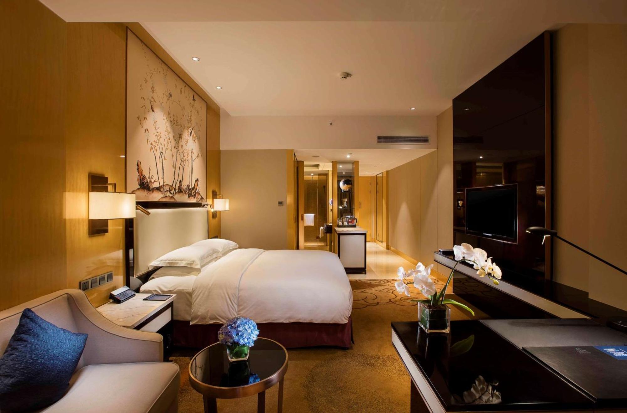 Hilton Wuhan Yangtze Riverside Kültér fotó