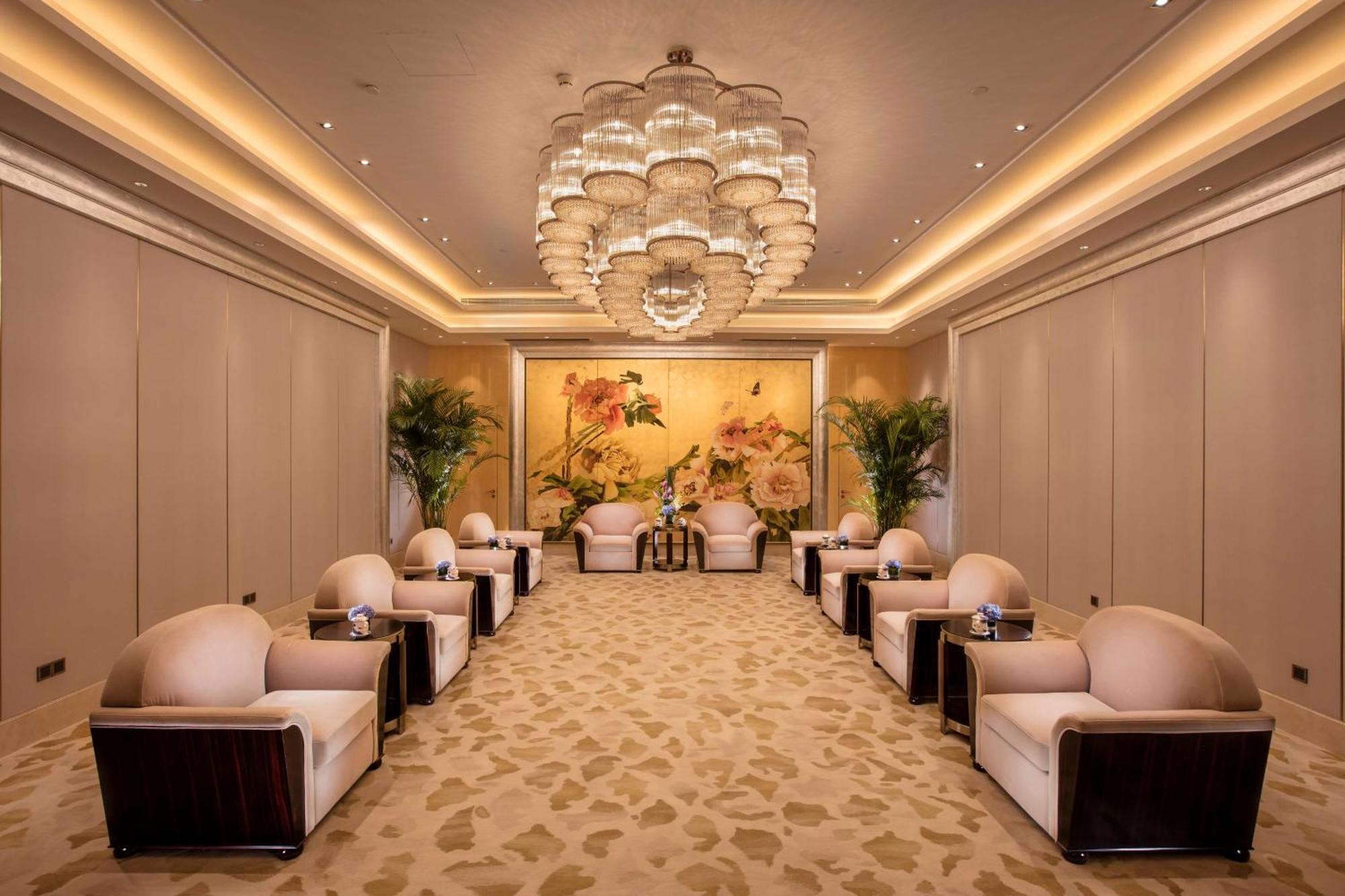 Hilton Wuhan Yangtze Riverside Kültér fotó