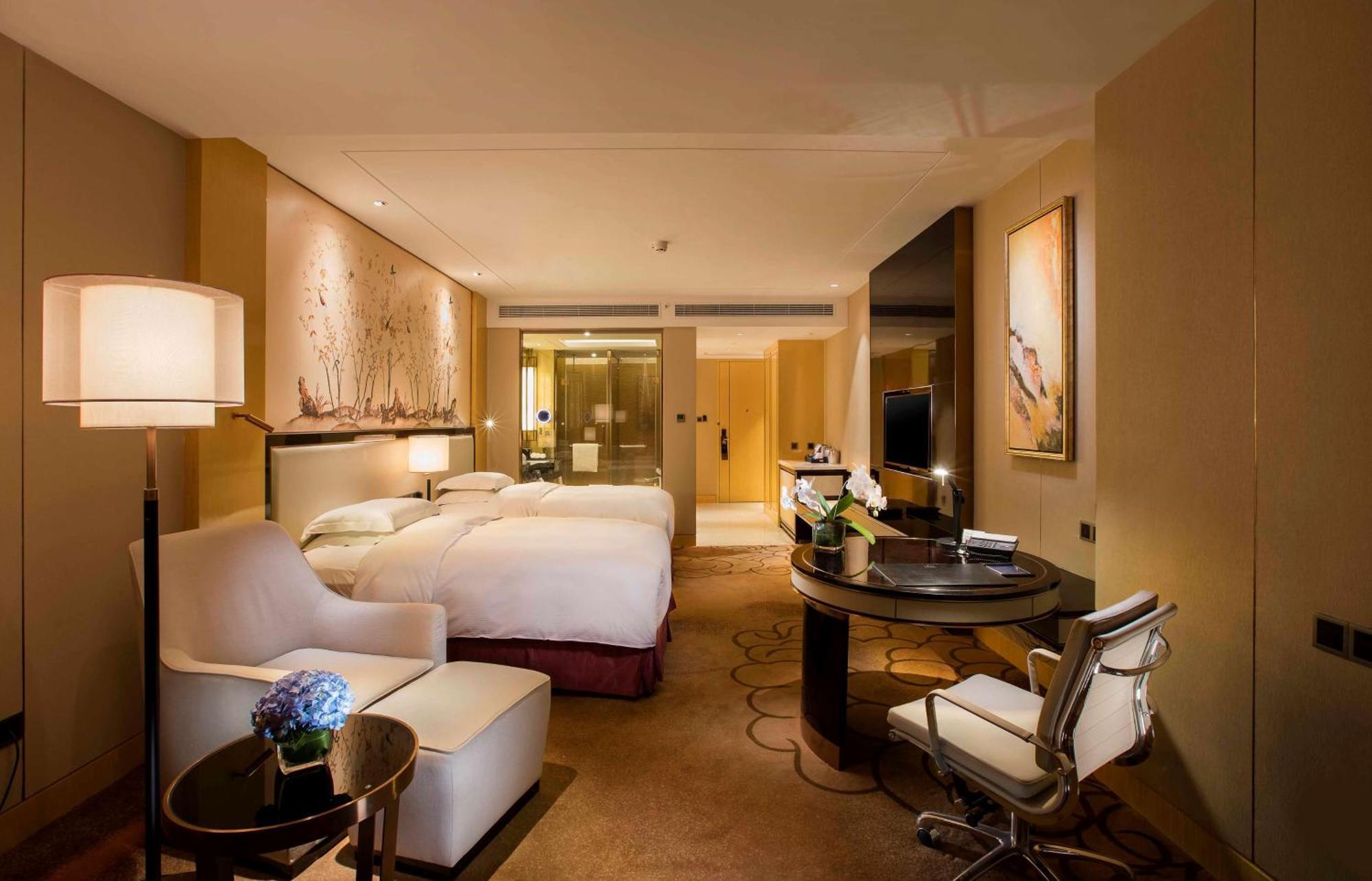 Hilton Wuhan Yangtze Riverside Kültér fotó