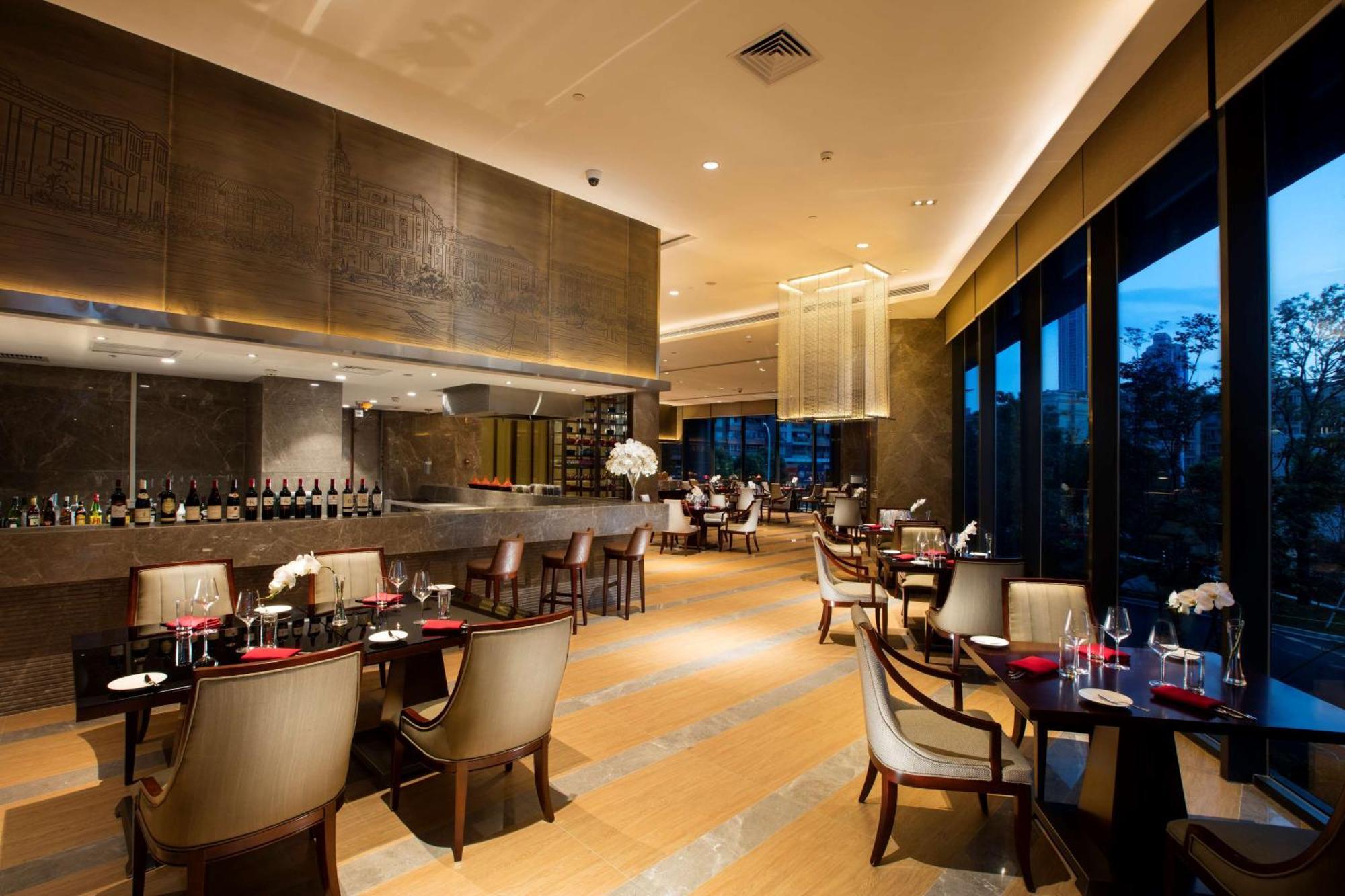 Hilton Wuhan Yangtze Riverside Kültér fotó