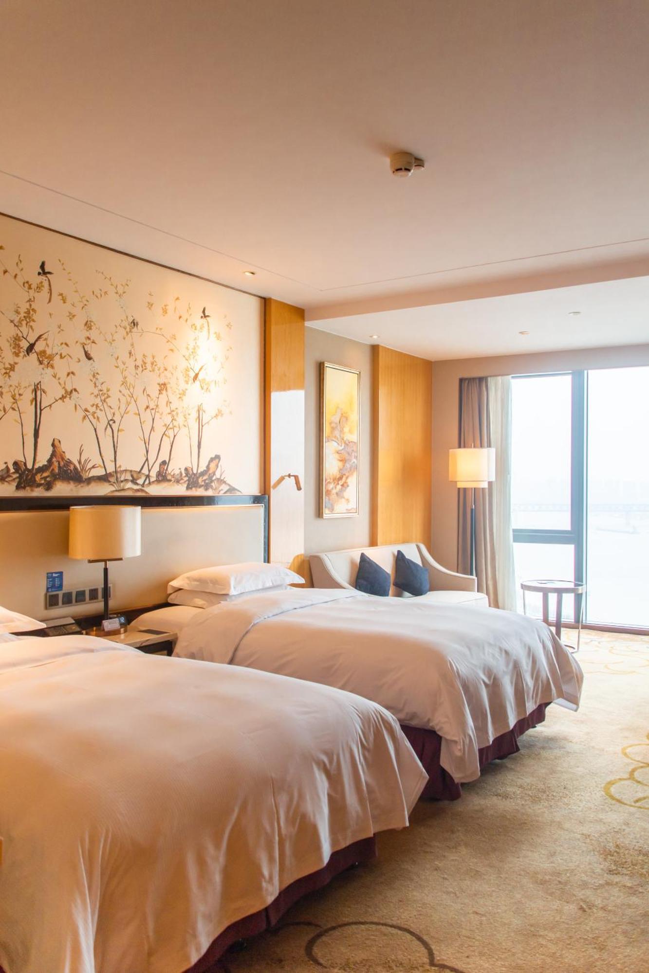 Hilton Wuhan Yangtze Riverside Kültér fotó