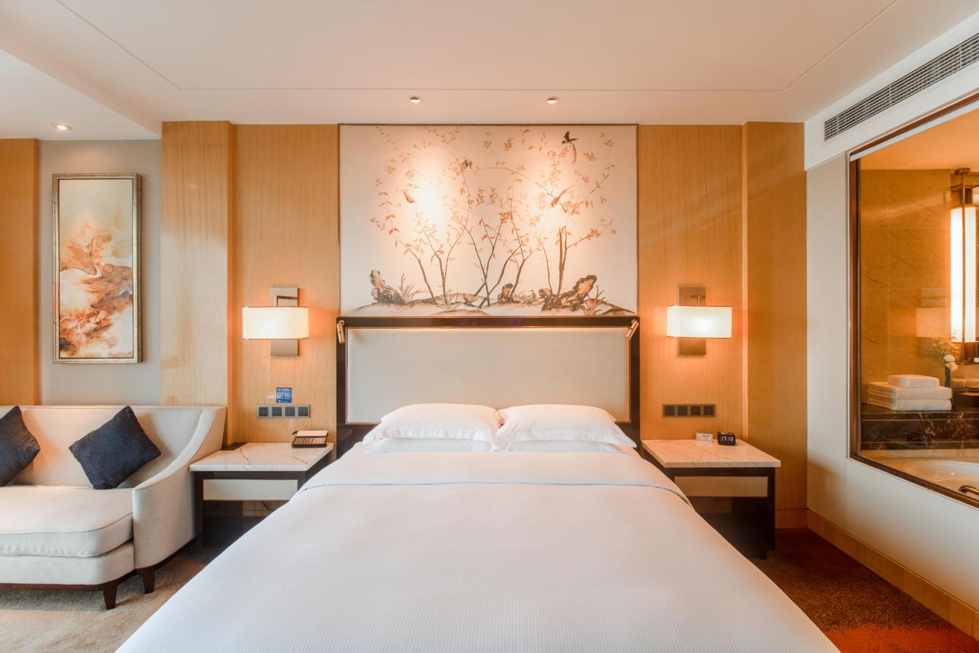 Hilton Wuhan Yangtze Riverside Kültér fotó